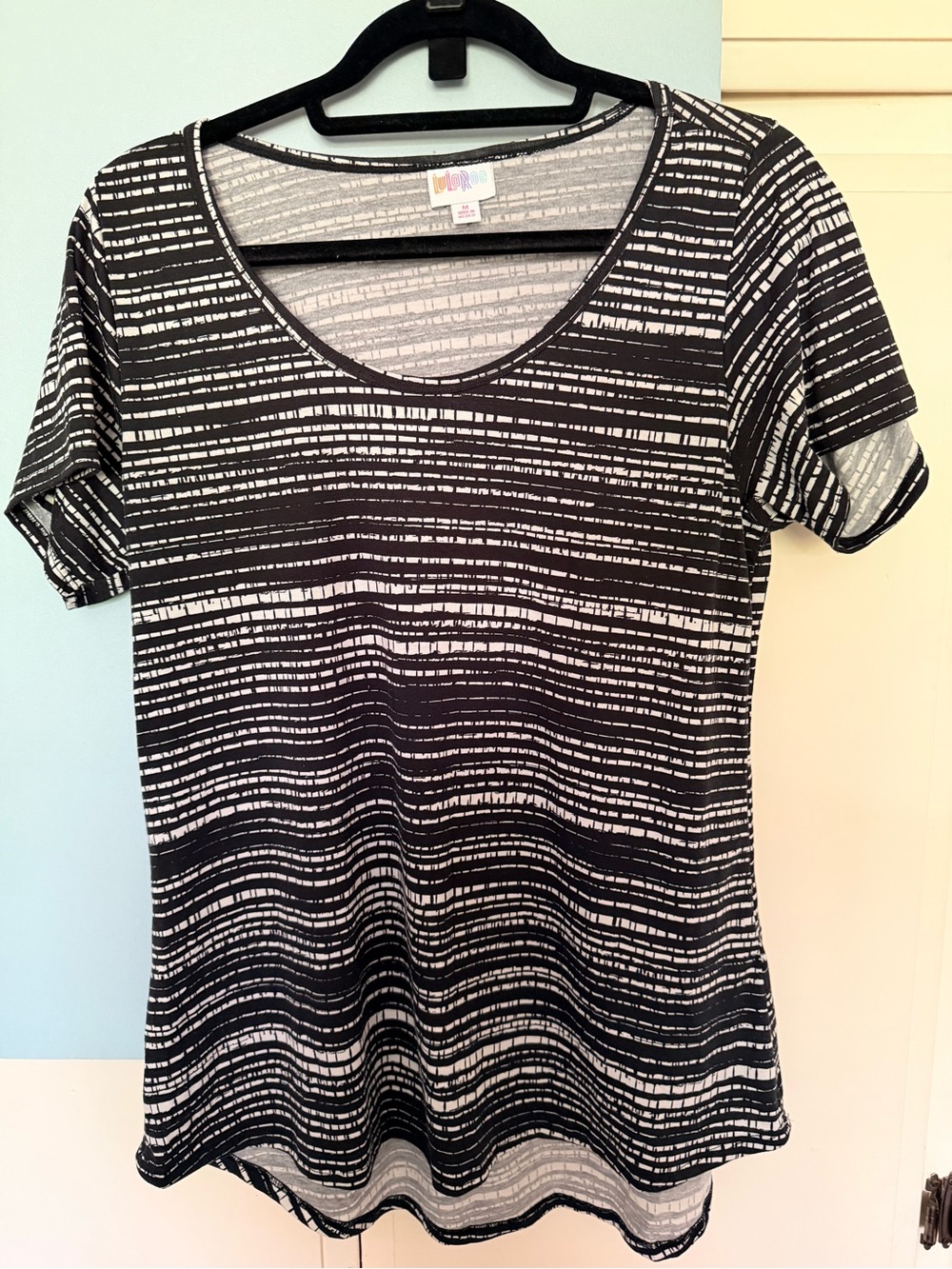 LuLaRoe Black & White Striped Scoop Neck Short Sleeve Top